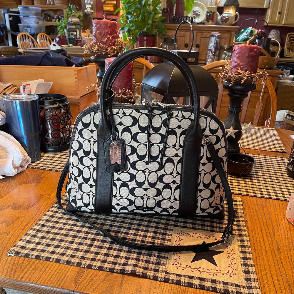 NWOT Coach Signature Logo Satchel